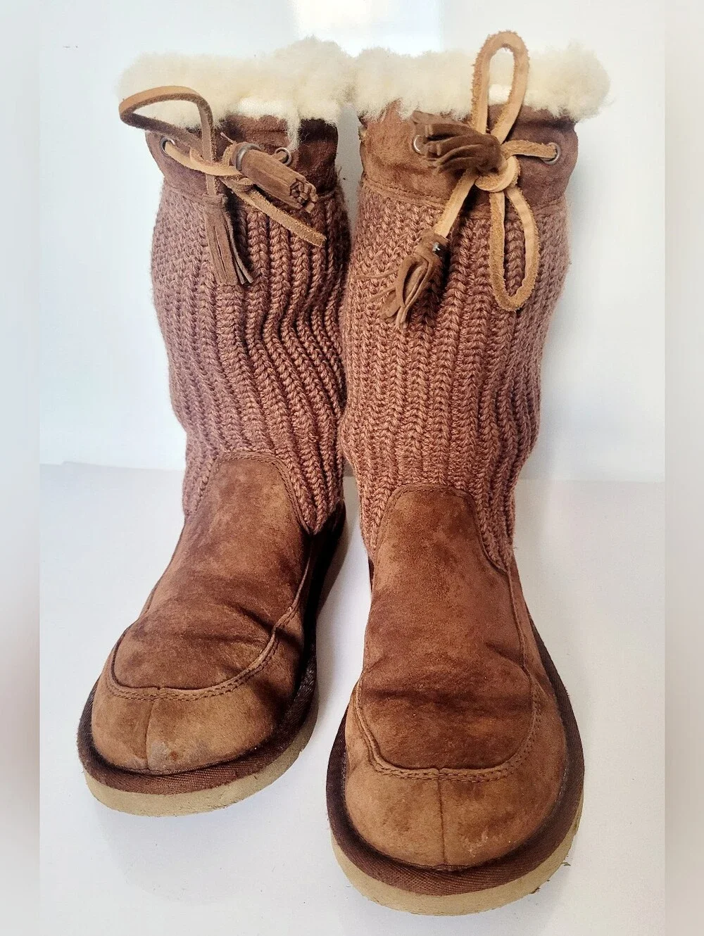 UGG suburb chestnut